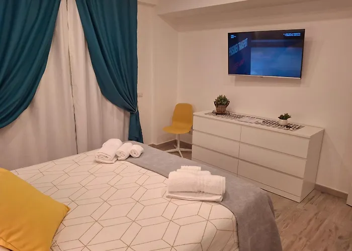 住宿加早餐酒店 Brezza Marina 洛卡卢美拉