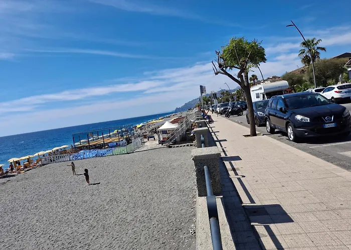 Brezza Marina 3* Roccalumera